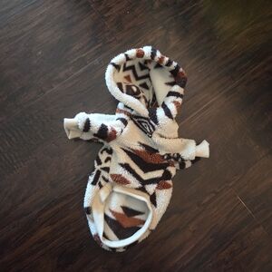 Cozy Geometric Patterned Pet Hoodie